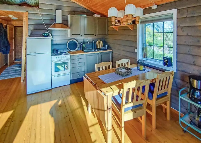 Cozy In With House Sea View Vikeså
